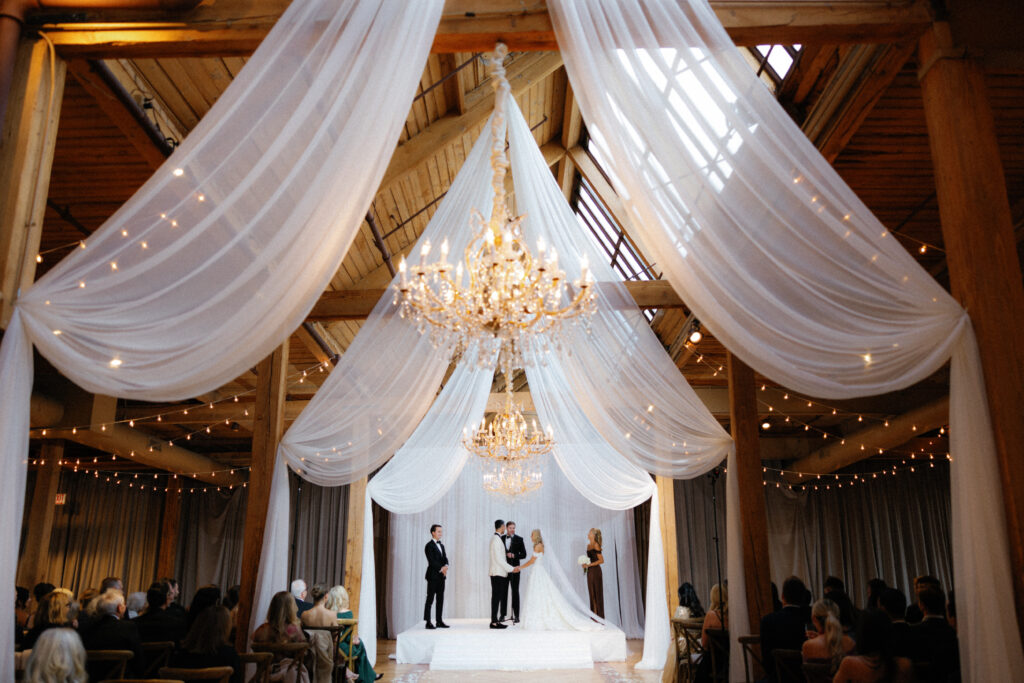 Elegant wedding ceremony at Bridgeport Art Center in Chicago