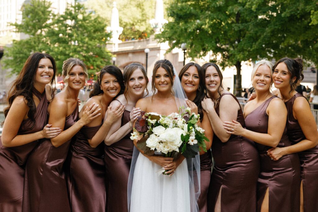 Bridal party portraits at Lincoln Park in Chicago.