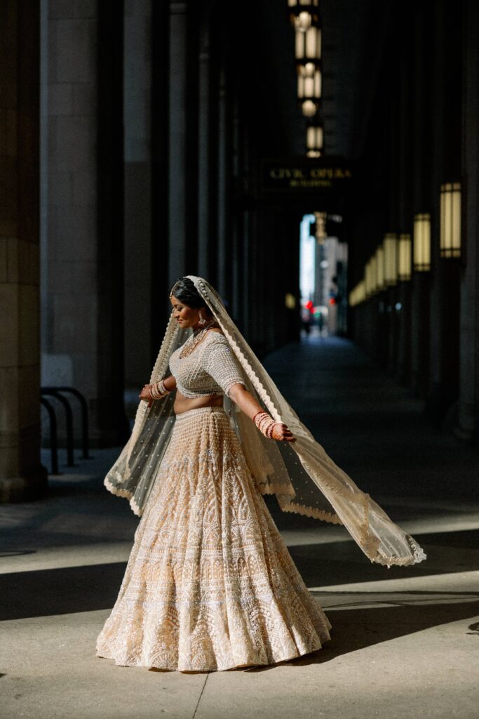 Bridal portraits outside Chicago Cultural Center.